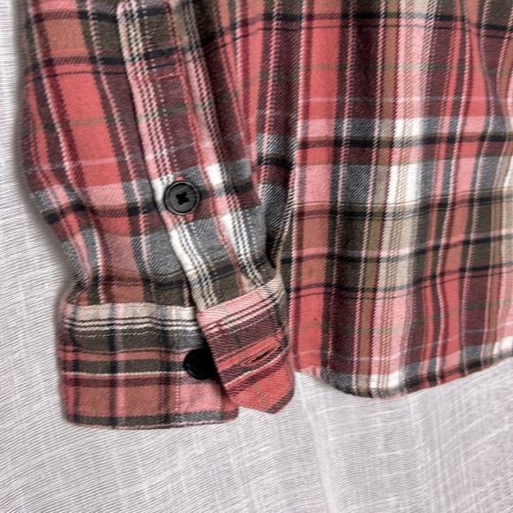 Tilley plaid western shirt women Lg,Yellowstone,brushed flannel ,coastal cowgirl - Picture 6 of 12